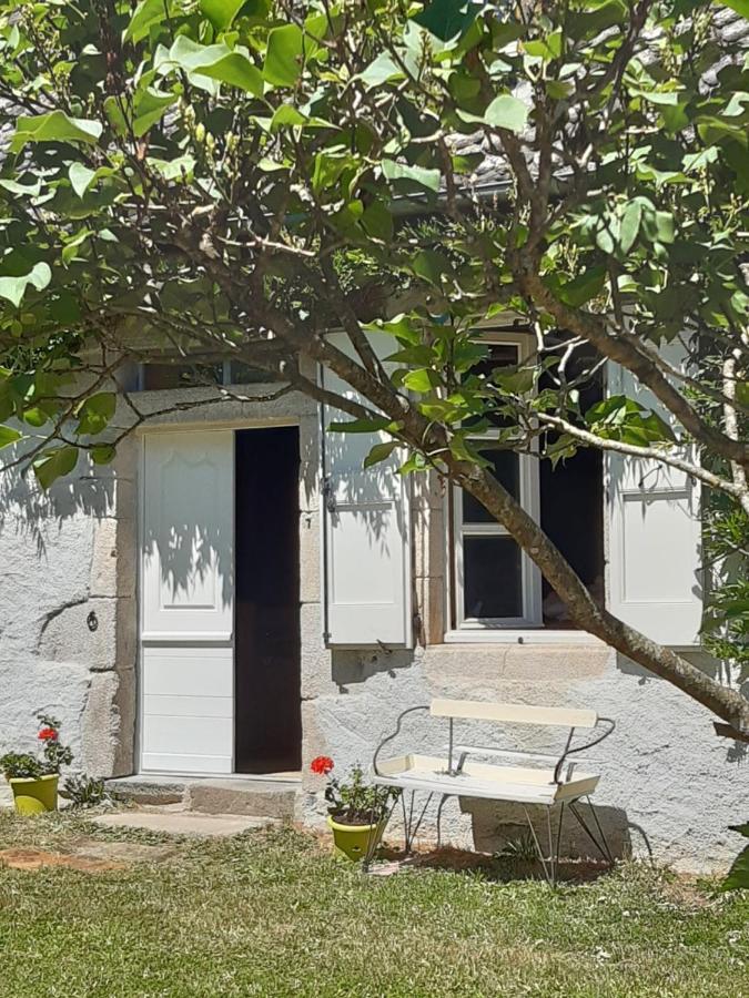 Chez Mialaret Bed & Breakfast Tourniac Exterior photo
